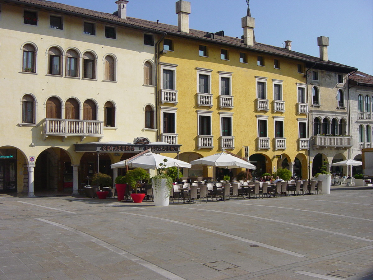 Piazza del Popolo 14, Sacile, PN, 33077, Military Housing AHRN